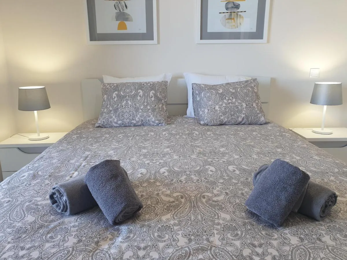 Elite Residence 14F Praia Da Rocha Portimao 0*,